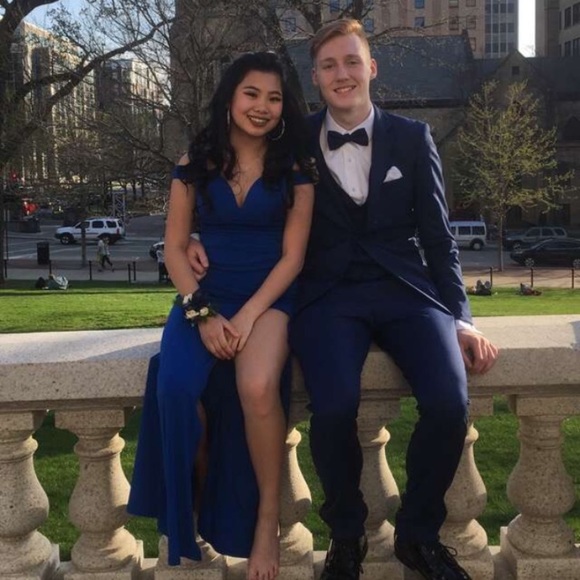 Royal blue prom dress‼️ - Picture 2 of 3